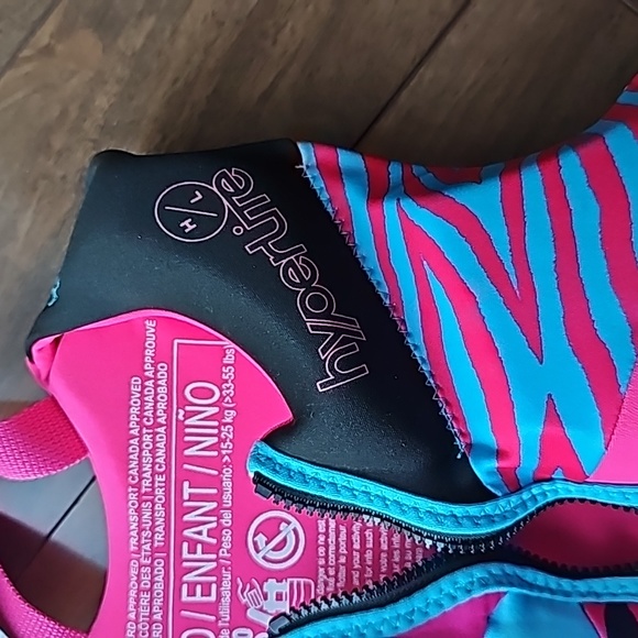 Hyperlite Child Life Vest | Color: Blue/Pink/Black| Size: 33lb-55lb-PFD- NWT - Picture 3 of 11